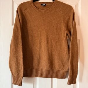 Uniqlo Women's Crewneck Sweater — Camel